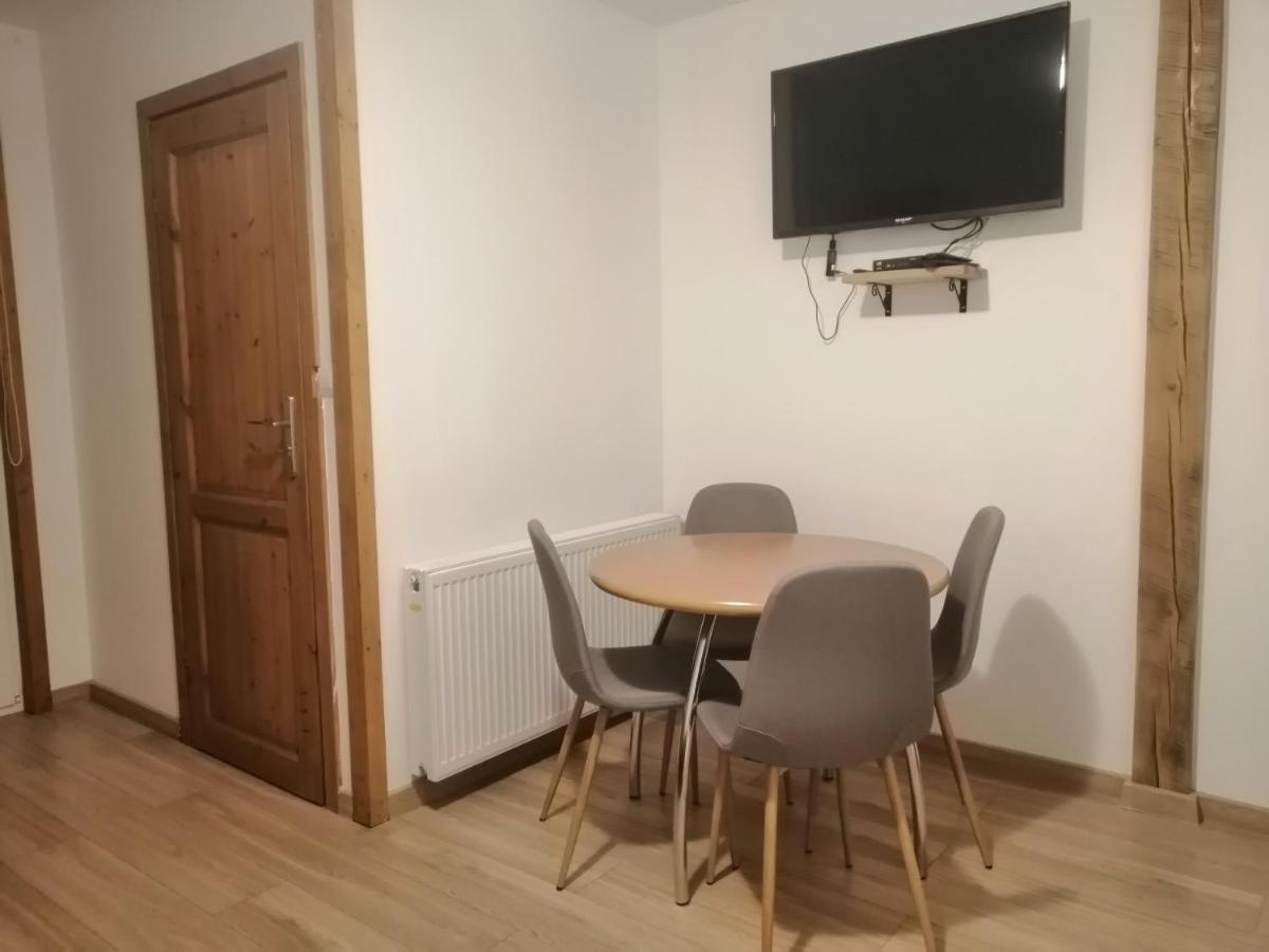 Pokoje Goscinne Przy Lesie Pobiedna Exterior foto
